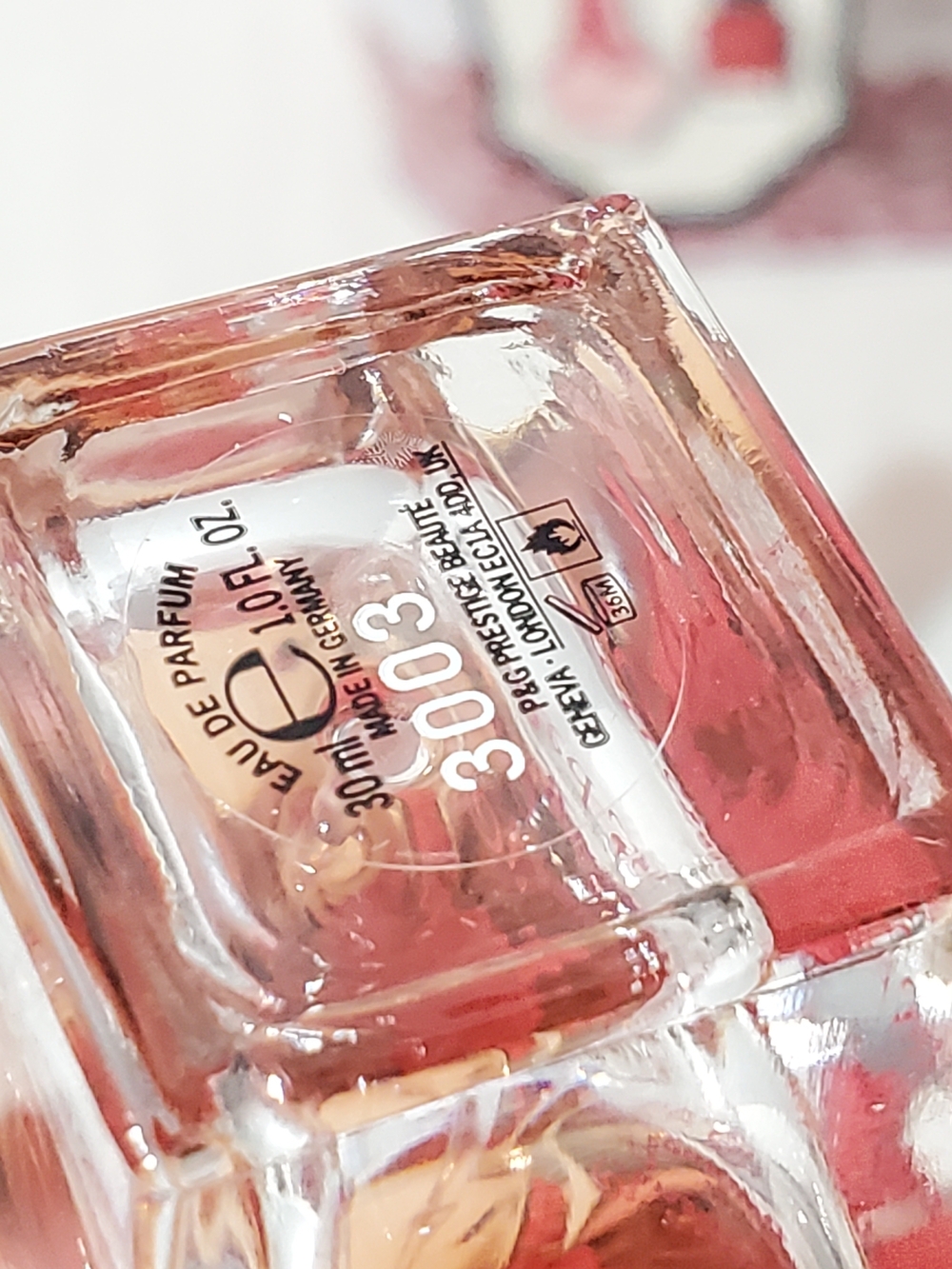 Christina Aguilera RED SIN Perfume Gift Set 1.0 oz 30ml EDP & Max Factor Polish - Picture 11 of 13